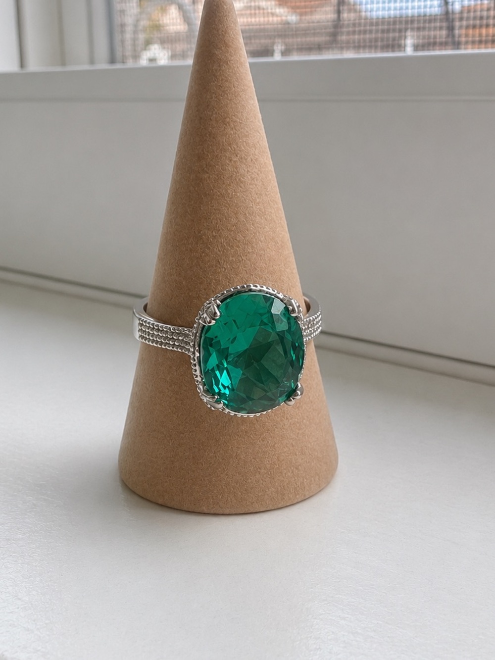 Ring size 8 ( 925) stamped